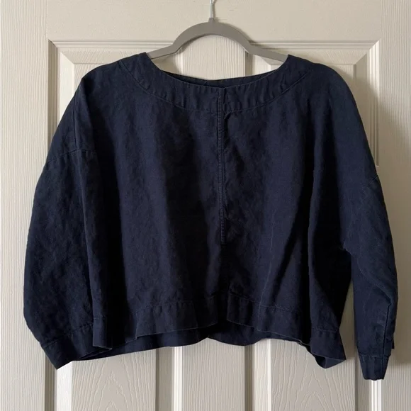 Beyond Nine Lily Linen Top - Picture 2 of 3